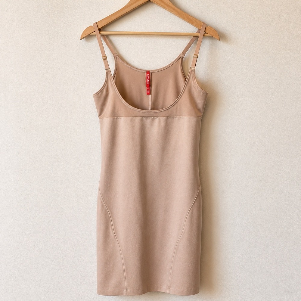 Spanx SmartGrip Slips Full Slip Shapewear Womens L Tan Adjustable Strap